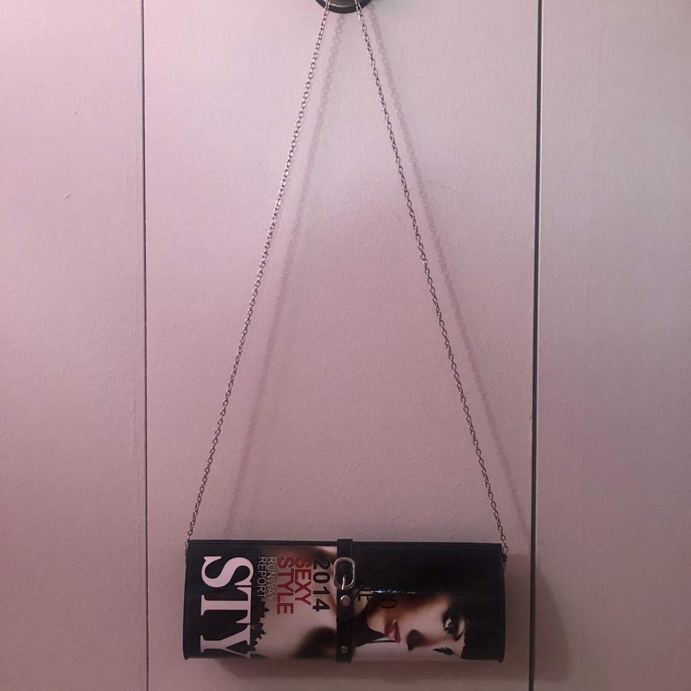 Fashion Magazine Crossbody